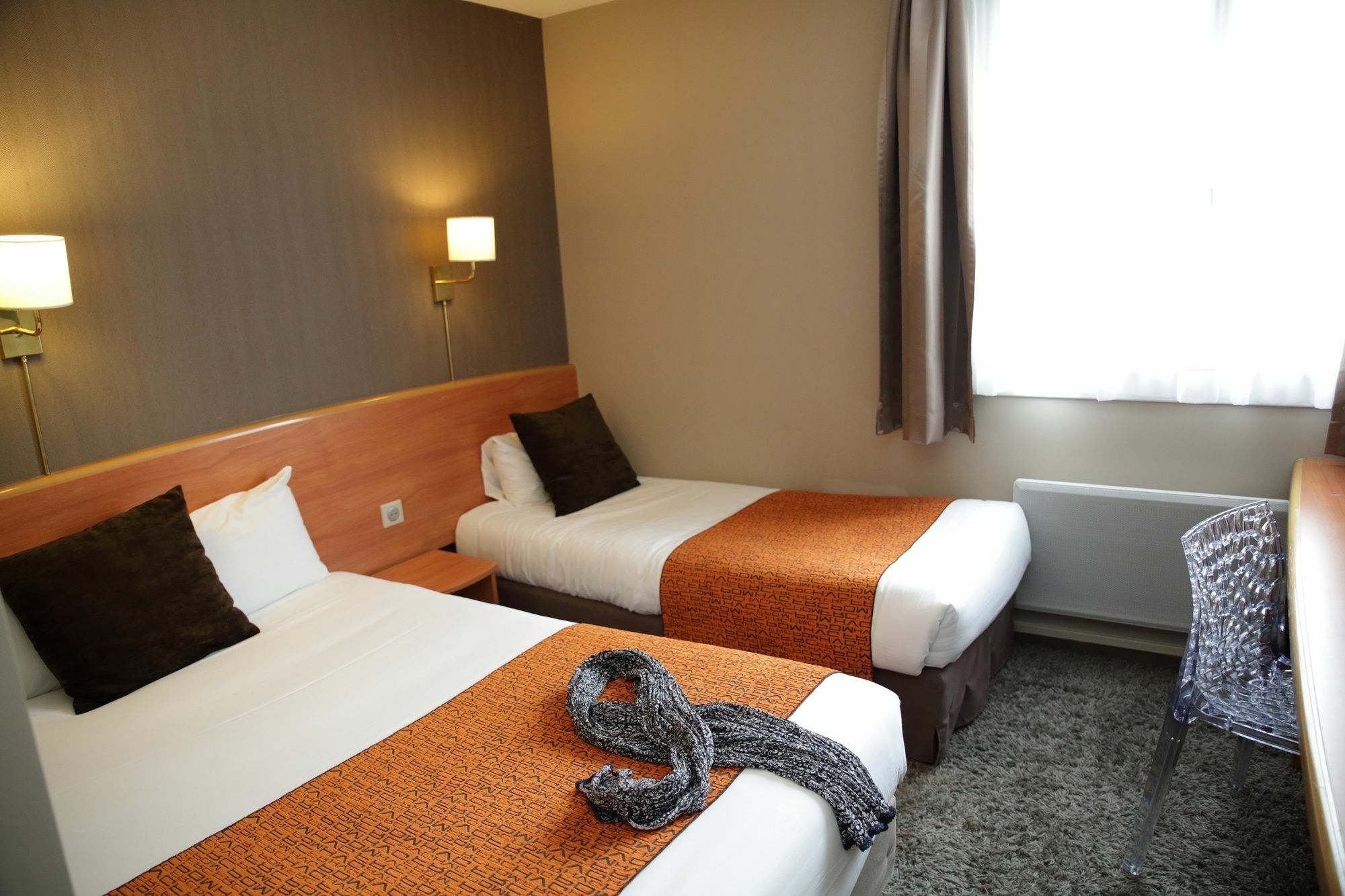 The Originals City, Hotel La Terrasse, Tours Nord Exterior photo